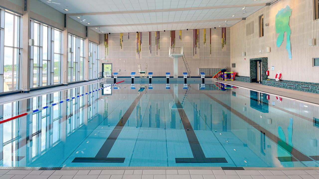 Stora bassängen, Årjängs simhall