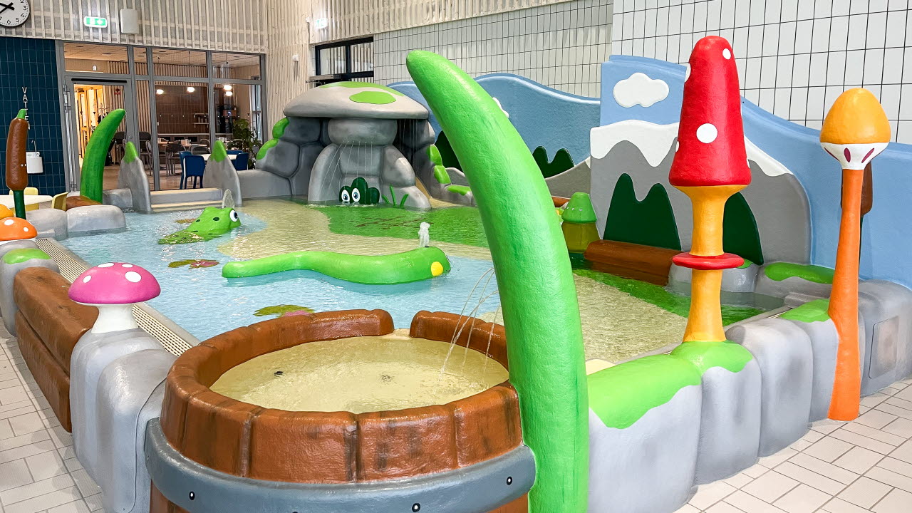 Leklandet, Årjängs simhall