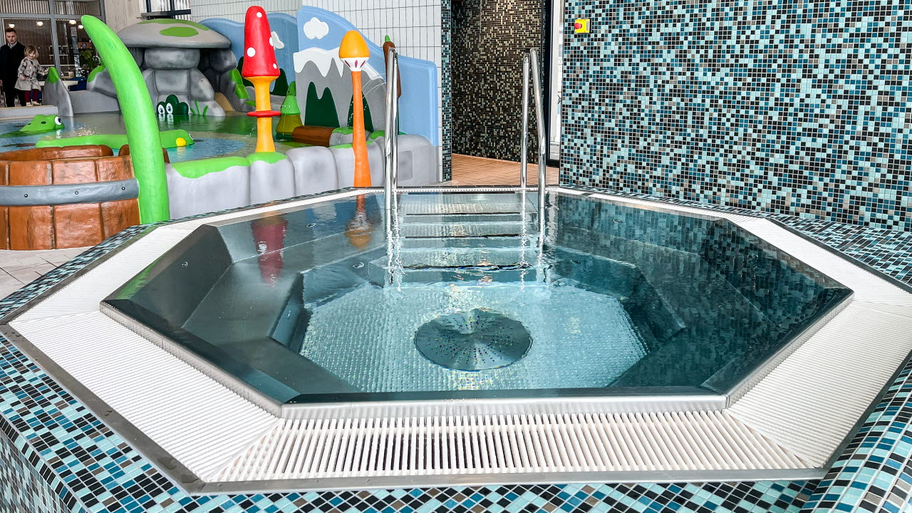 Jacuzzi, Årjängs simhall
